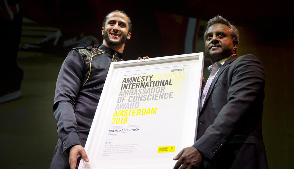 Colin Kaepernick honored by Amnesty International for inequality protests