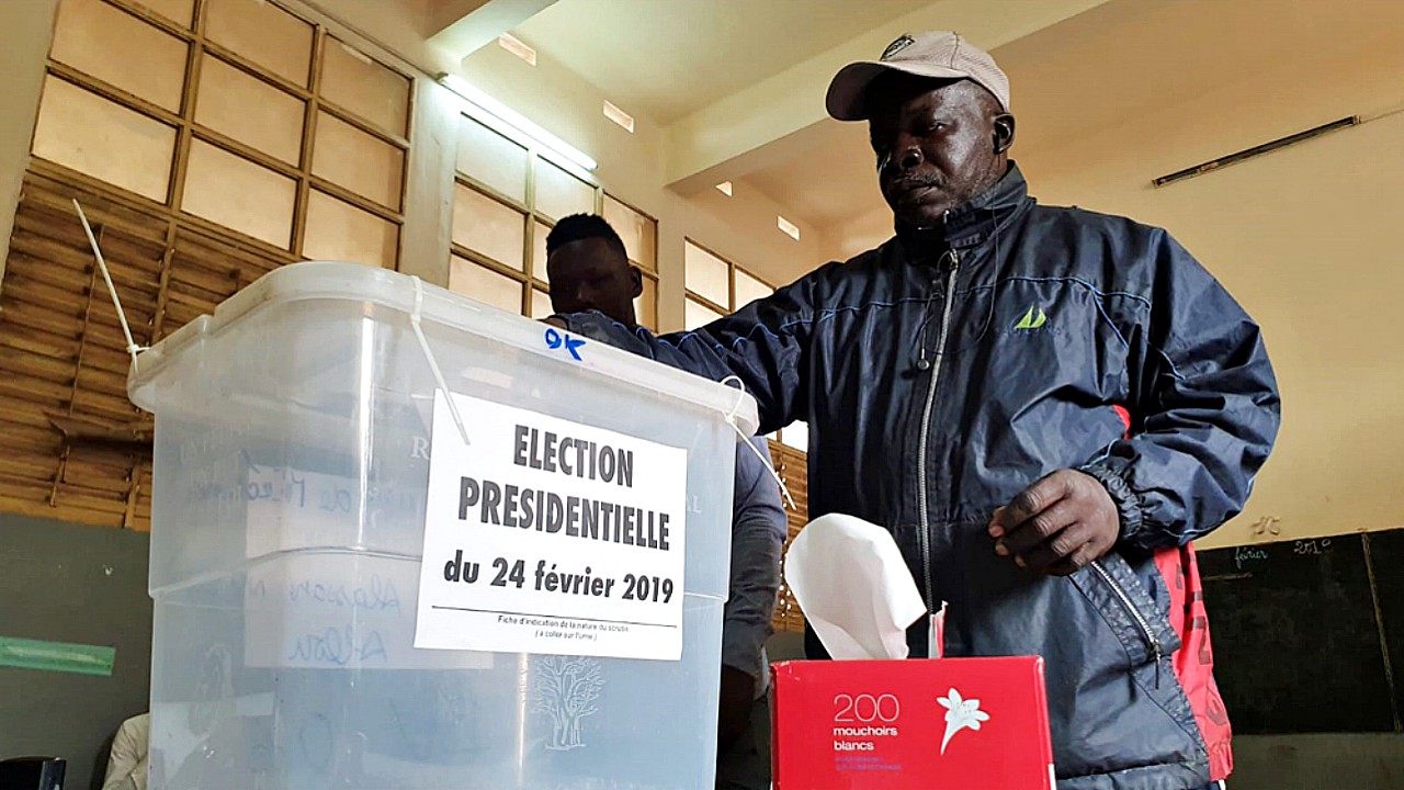 Macky Sall poised to win re-election