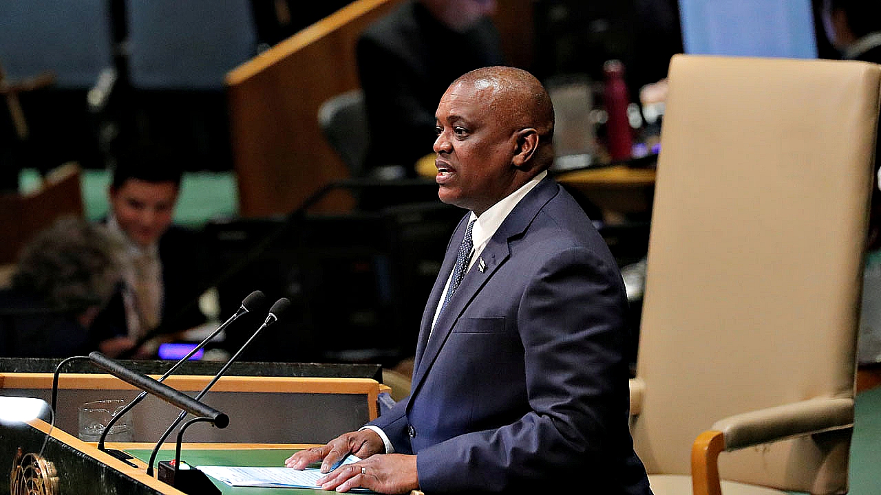 Mokgweetsi Masisi, Botswana President insists that his country has is not lending Zimbabwe $600 million.