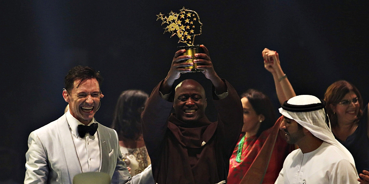 Kenyan science teacher, Peter Tabichi, who supports poor students with his salary, wins US$1 million global award