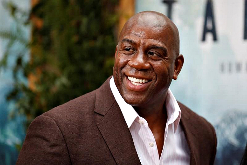 Magic Johnson steps down as Lakers president