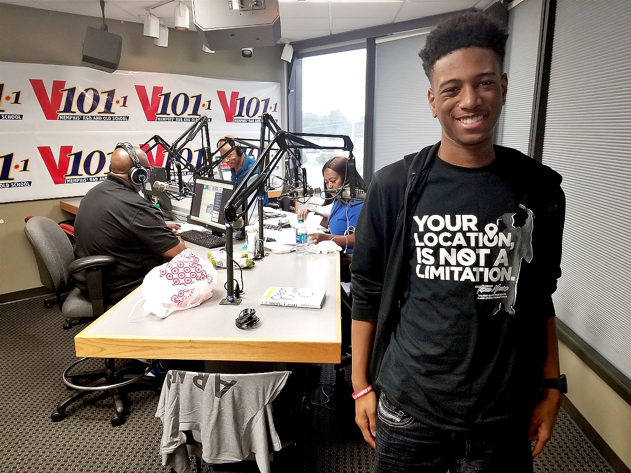 Tupac Moseley - Homeless Tennessee student graduates as valedictorian, wins US$3 million in college scholarships