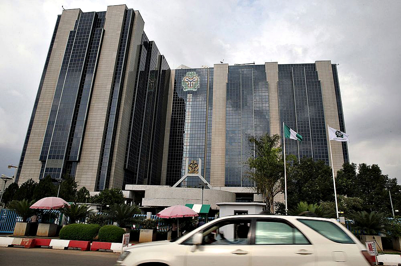 Growth-hungry Nigeria tells banks to use their money or lose it