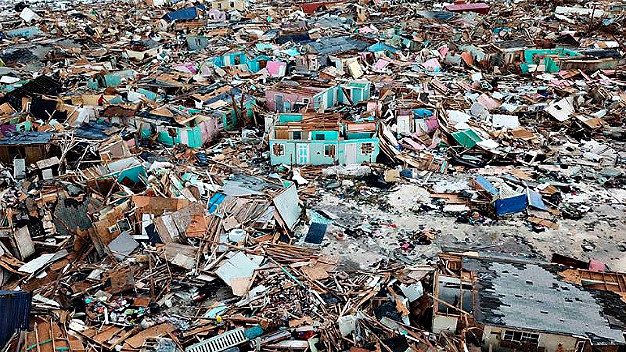 Hurricane Dorian: Bahamas suspends immigration crackdown