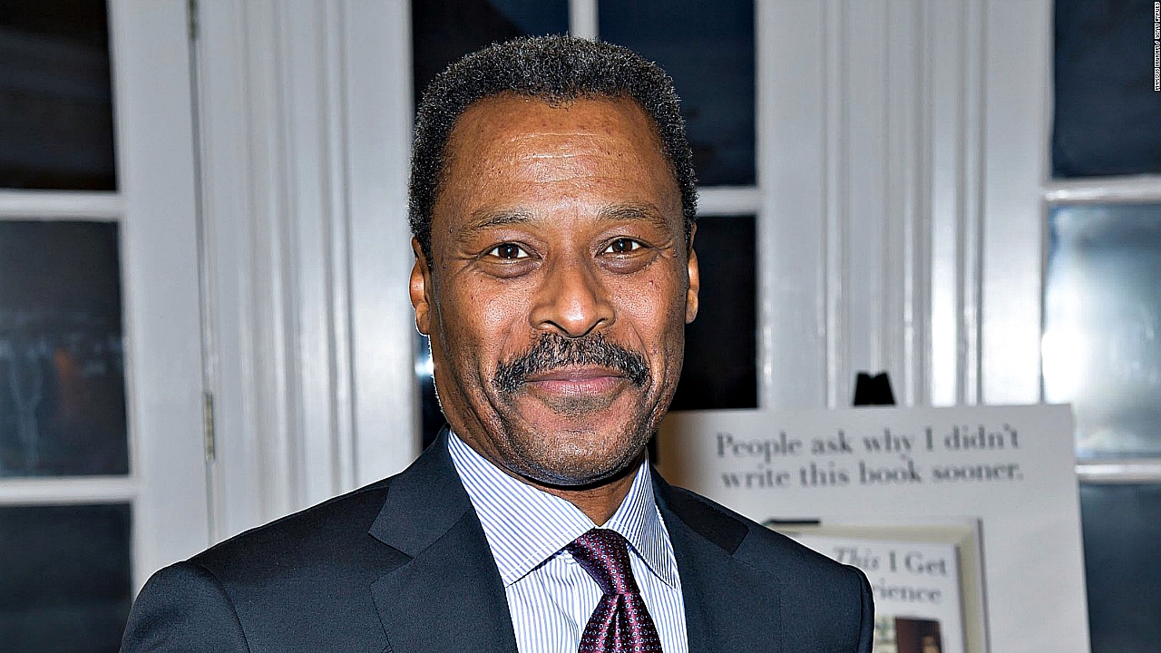 Morehouse held a crown over his head. Harvard held a question mark