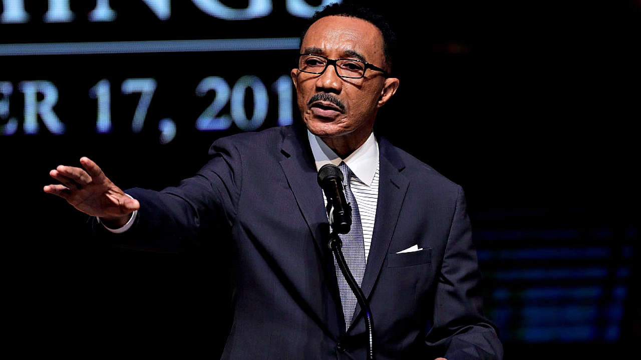 Former NAACP leader Kweisi Mfume to run for congressional seat