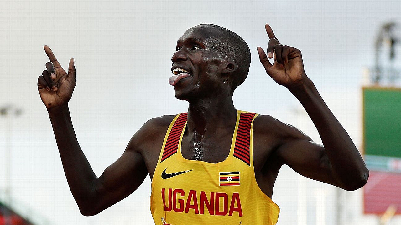 Uganda's Joshua Cheptegei breaks world record in 10 kilometer race
