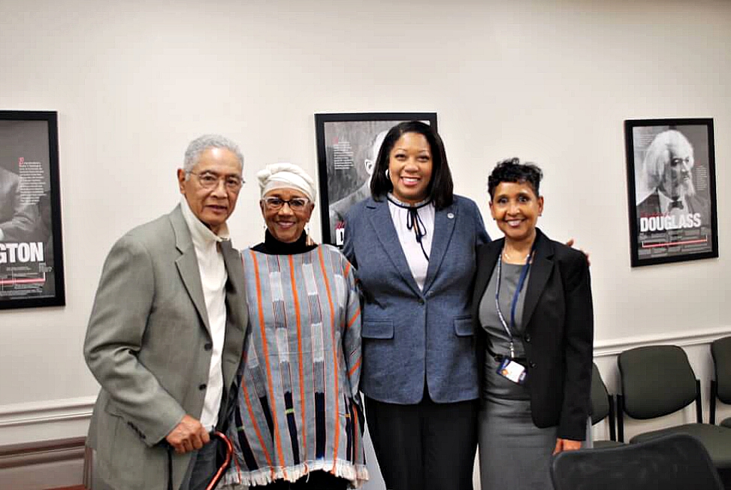 Howard University alumni couple donates $200,000 to college of medicine and school of education