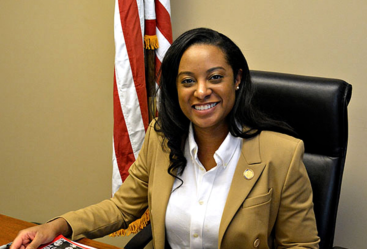 Democrat Carroll Foy files to run for Virginia governor
