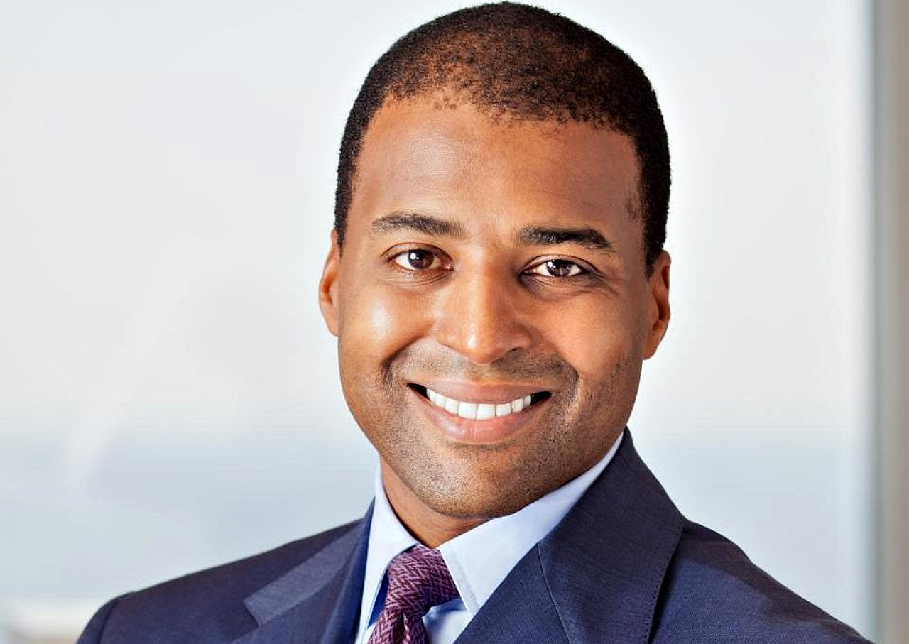 Entrepreneur Frank Baker, and wife to pay remaining tuition for nearly 50 Spelman College seniors