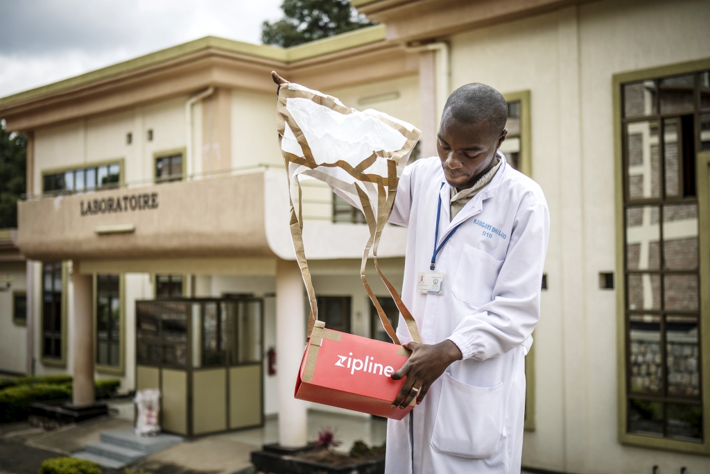 Rwanda expanding drone technology to deliver medicine