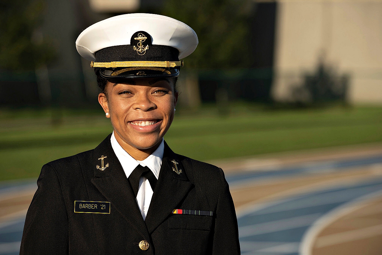 African American woman, Midshipman 1st Class Sydney Barber, makes US Naval Academy history