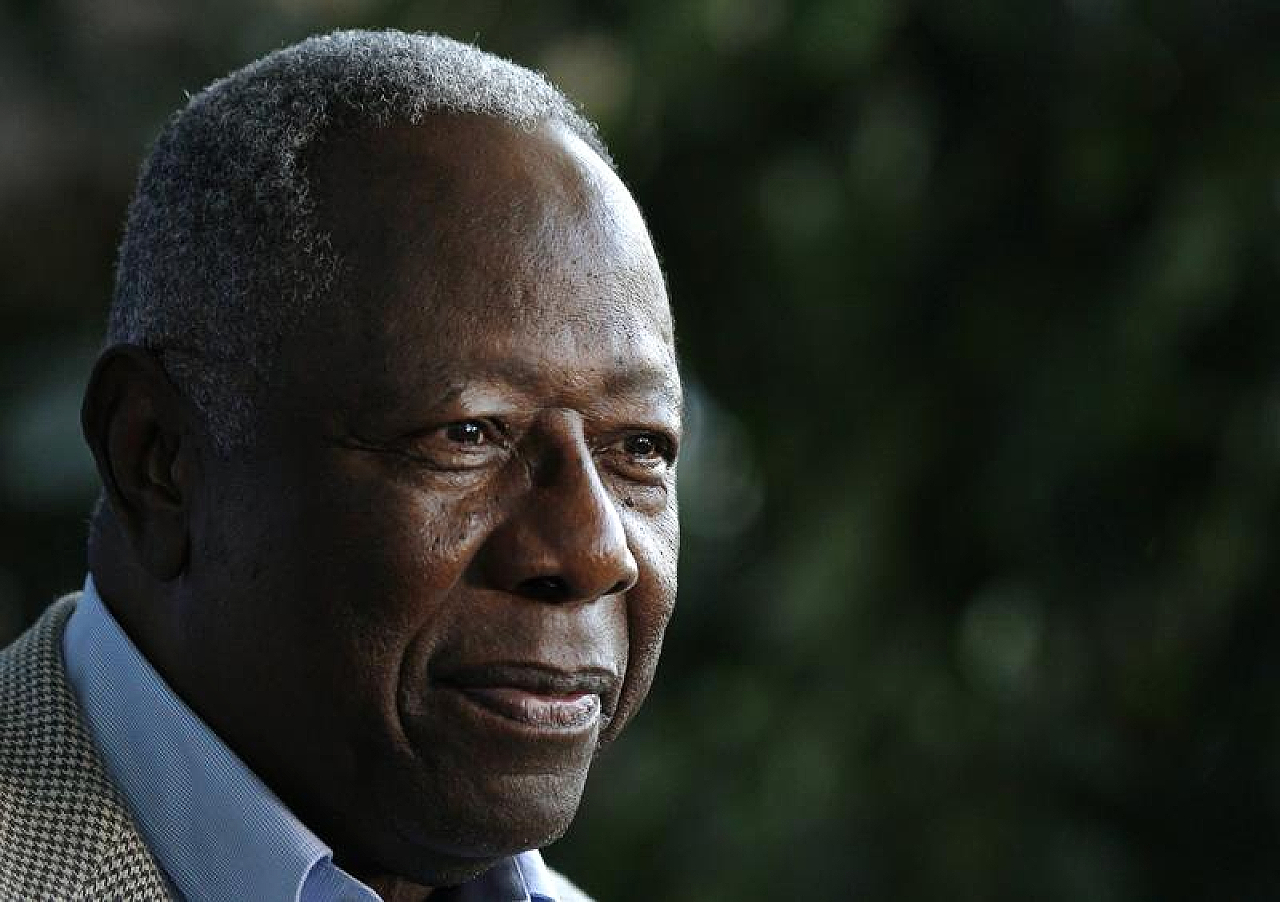 Baseball's Hank Aaron, who held career home run record, dies at 86