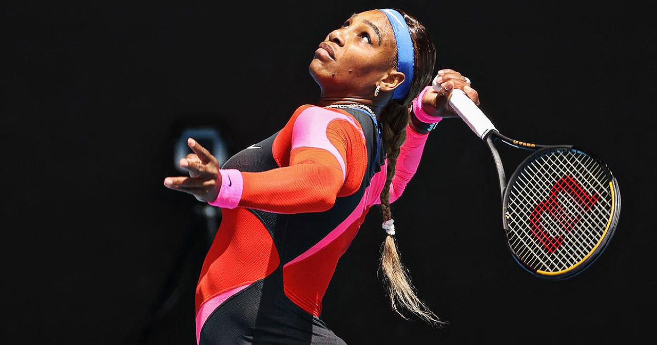 Australian Open: Serena Williams defeats Simona Halep to set up Naomi Osaka semi-final