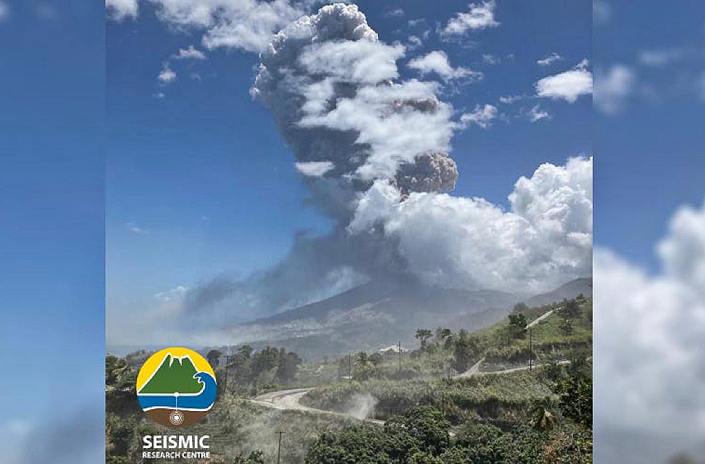 St. Vincent & the Grenadines: La Soufrière volcano erupts again