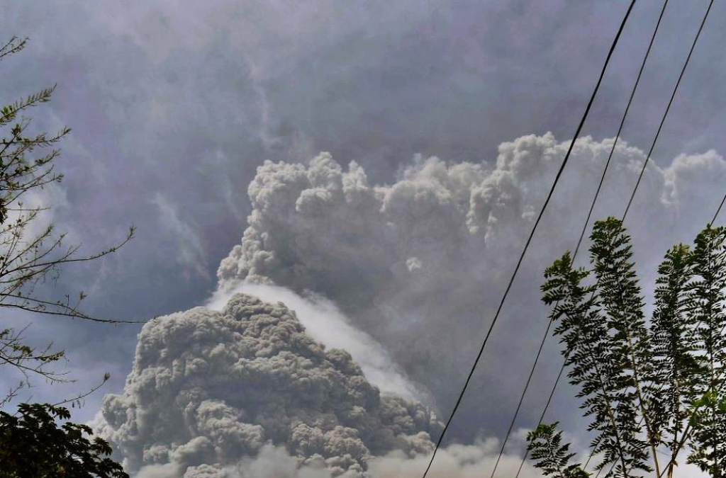 Volcano: Trinidad & Tobago deploying soldiers to St. Vincent & Grenadines to help coordinate aid effort