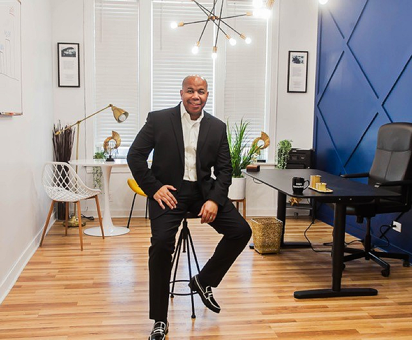 James Parker - Tech entrepreneur To Open Incubator named 1921 that will honor Black Wall Street
