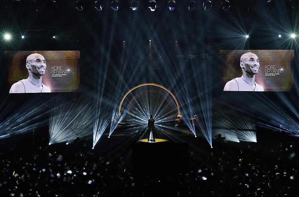 Kobe Bryant inducted posthumously into Basketball Hall of Fame