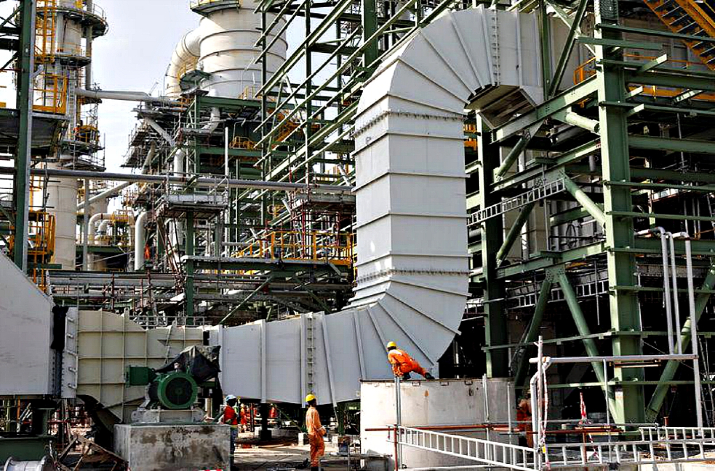 Giant Dangote oil refinery begins production in 3rd quarter