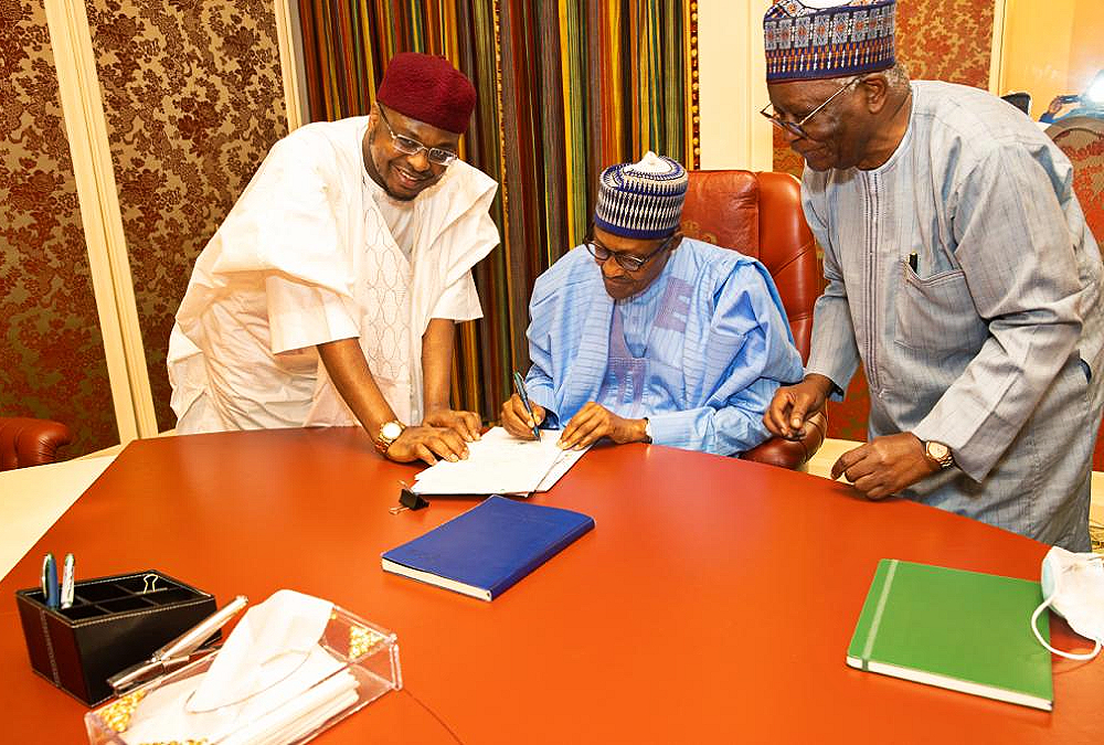 Nigeria: Buhari signs the Nigeria Start-up Act into law