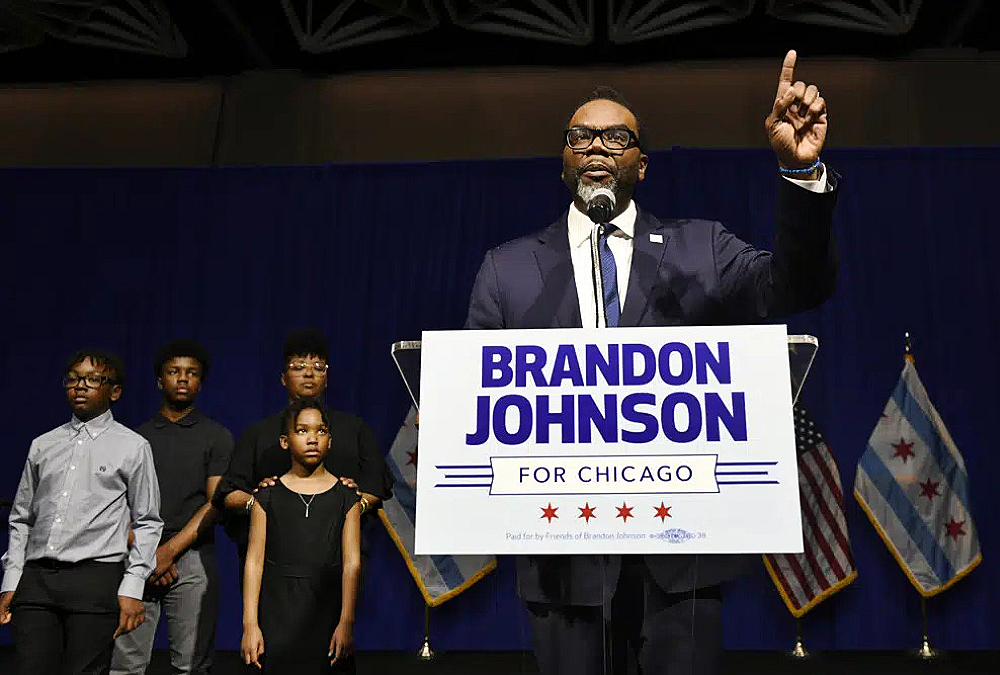 Brandon Johnson elected Chicago mayor in victory for progressives