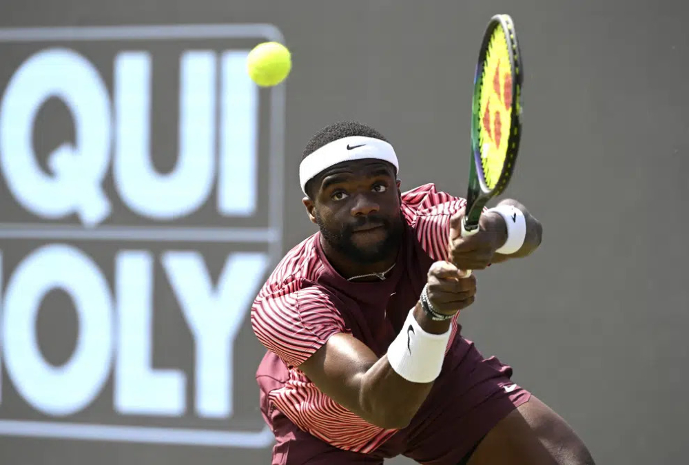 US has 2 men’s tennis players in top 10 after Tiafoe beats Struff for 1st grass title