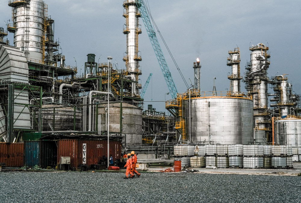 Dangote refinery: Africa’s biggest oil refinery still months from full start