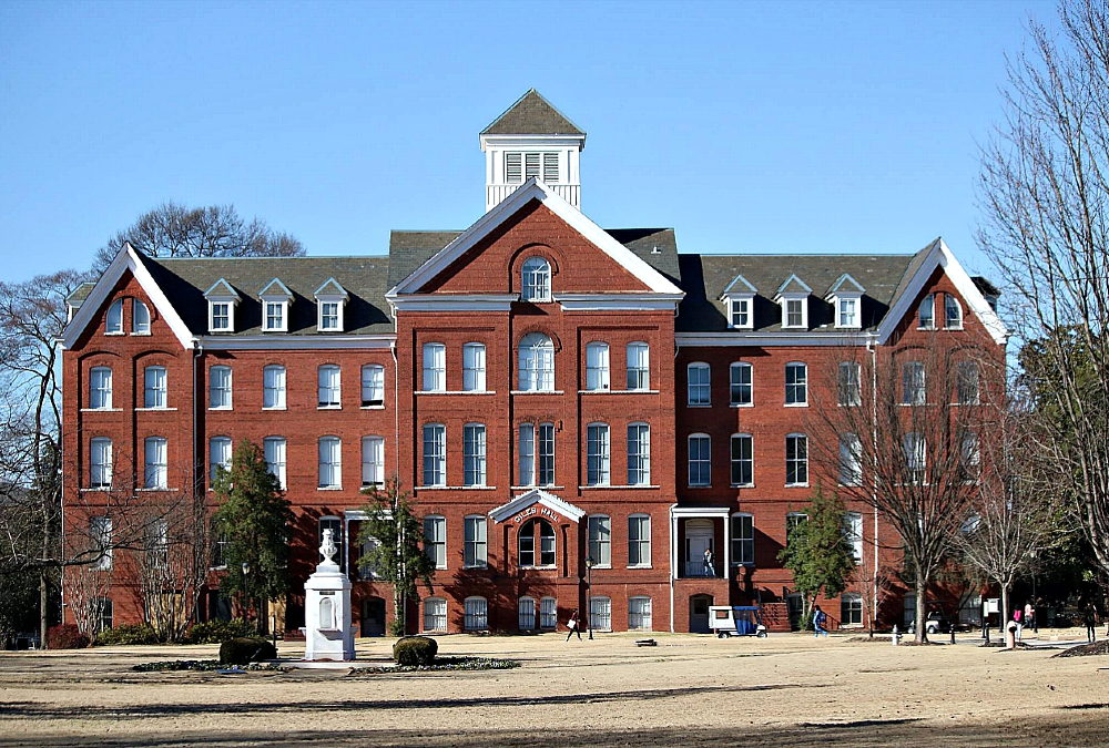 Spelman experiences surge in applications, defying trend of declining college enrollments