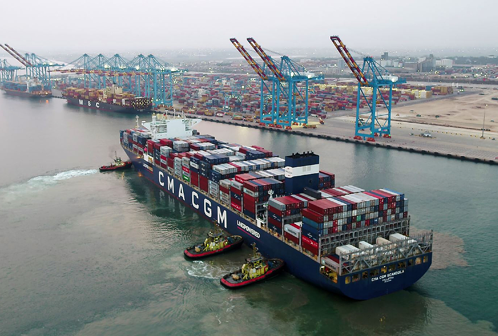 Free trade in Africa faces challenges of insecurity, porous borders, and transnational crime, particularly in West Africa. The Economic Community of West African States (ECOWAS) lifted sanctions against Mali and Burkina Faso in 2022, highlighting issues related to terrorism, illicit trade, and the impact of porous borders on economic integration. The African Continental Free Trade Area (AfCFTA) aims to eliminate trade barriers, but security concerns complicate efforts. Innovative solutions, such as advanced technologies and regional collaboration, are essential for balancing security with economic growth in the region.