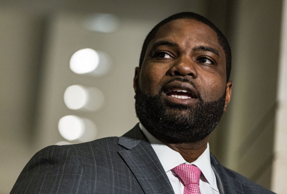 Byron Donalds Leads Early in Florida GOP Governor’s Race as Casey DeSantis Rumors Swirl